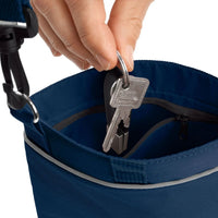 Hunter Alva Snackbag with Shoulder Strap - Navy