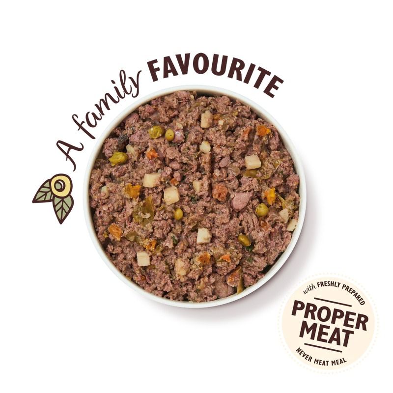 Lily's Kitchen Sunday Lunch with Chicken Potato and Peas Wet Dog Food 400g Tin - 400g