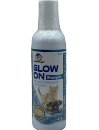 GLOW ON Antifungal Shampoo  200 ml