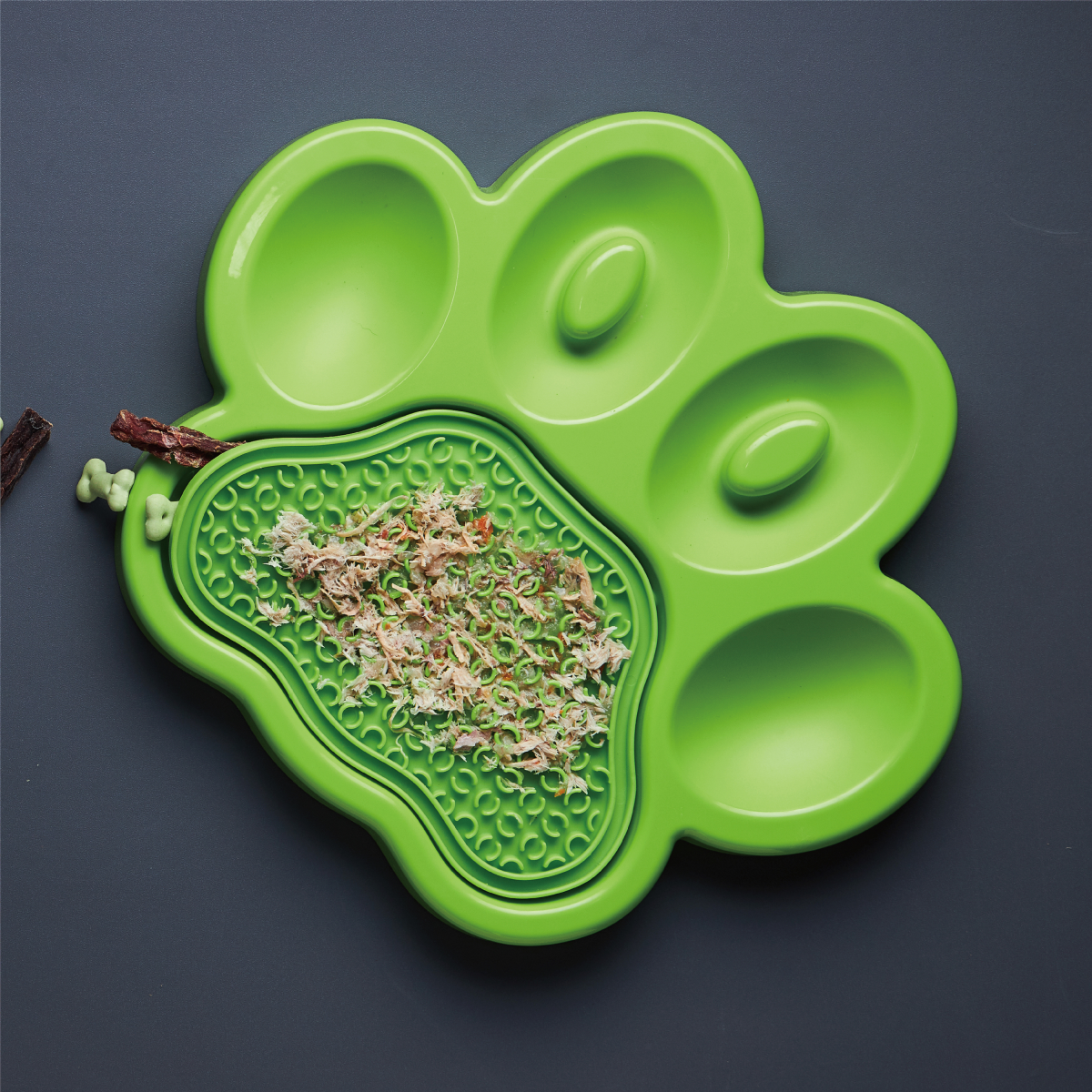 PetDreamHouse PAW 2-in-1 Slow Feeder & Lick Pad Green