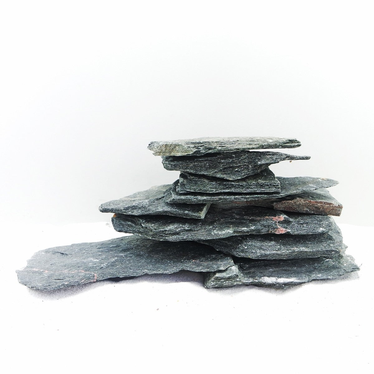 Black Slate Rock - Medium / 18-23cm