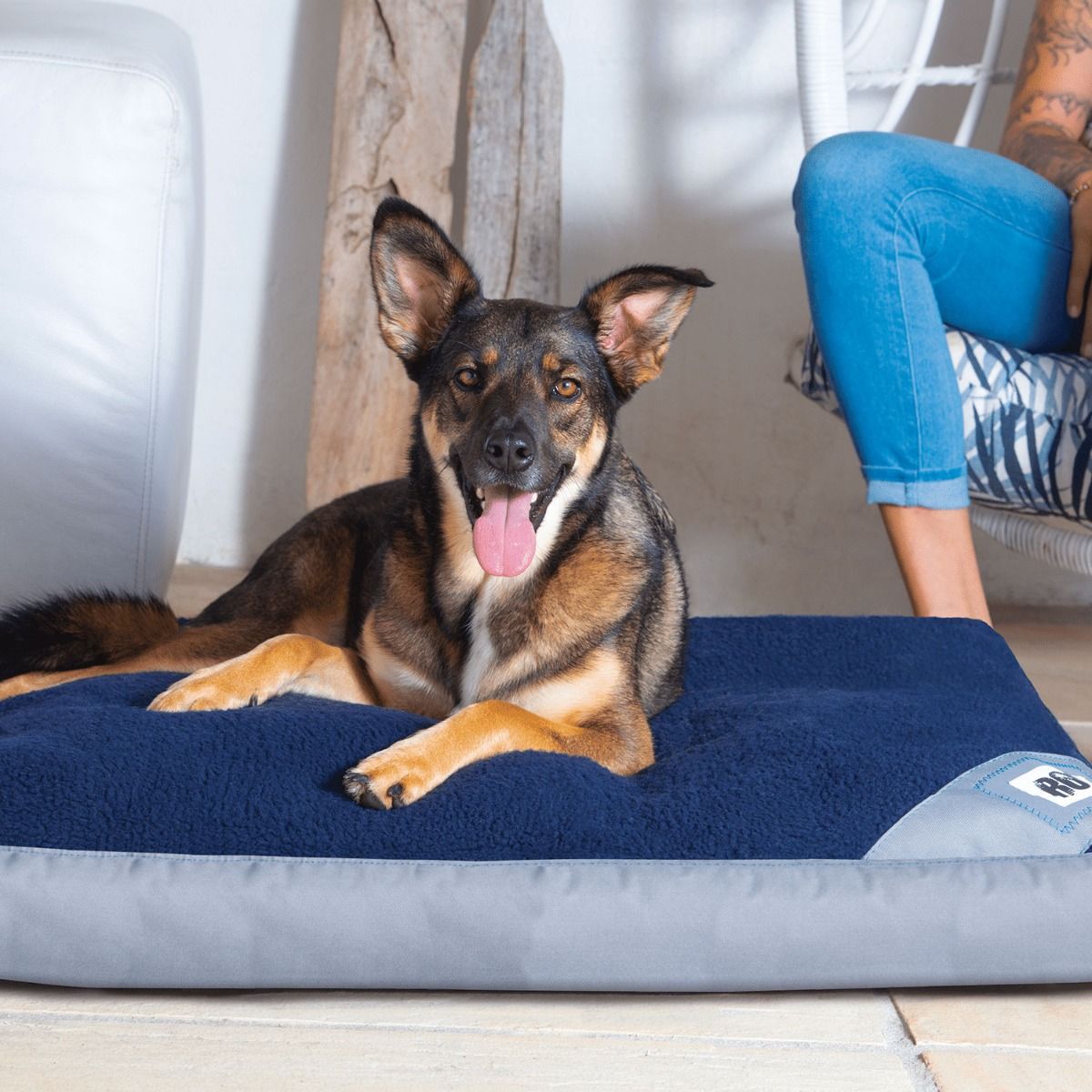 Rogz Lekka Flat Dog Bed - NAVY/GREY Large